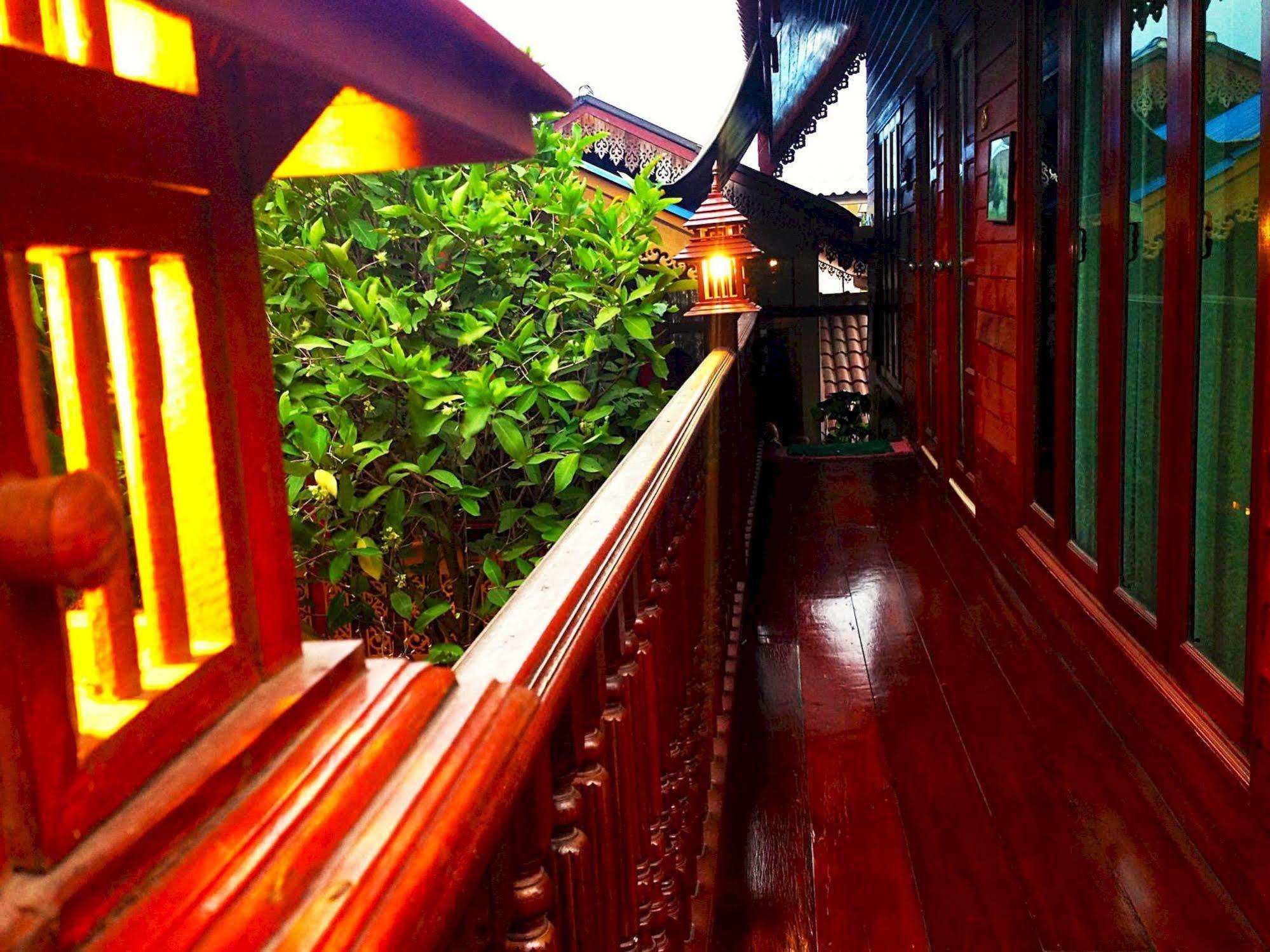 Baifern Homestay Phra Nakhon Si Ayutthaya Zewnętrze zdjęcie